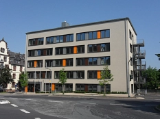 Gebäude Friedrichstraße 36 vom Wilhelmsplatz aus gesehen © Universitätsstadt Marburg