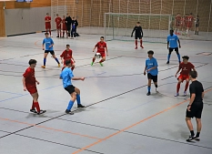 Rund 70 Jugendliche zeigten Teamgeist und vollen Einsatz bei insgesamt 21 Fußballspielen. © Stefanie Ingwersen, Stadt Marburg